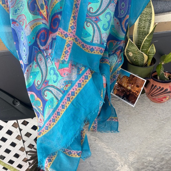 Colorful Paisley Kimono - Picture 2 of 7